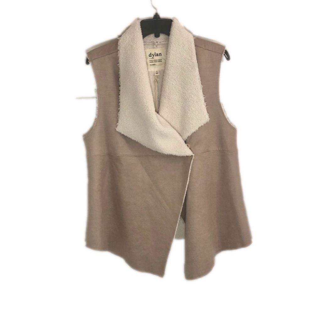 Dylan Vest